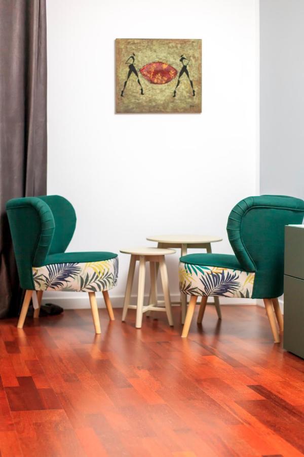 Comfy Dobra 54 * Warszawa